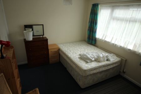 3 bed house to rent in Ariel Close, Colchester - Photo 4