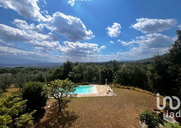Via San Martino Altoreggi, Figline e Incisa Valdarno, Tuscany 50063