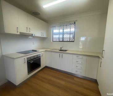 2 BEDROOM LOWSET DUPLEX - BREAK LEASE - Photo 5
