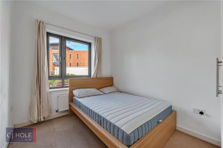 2 bedroom apartment to rent - Photo 5