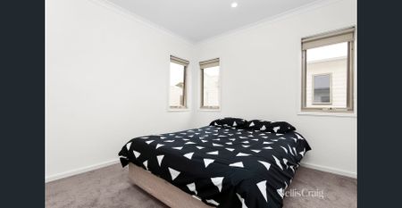 Three Bedroom Townhouse - Photo 3