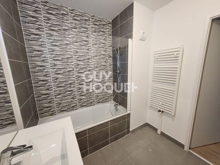 LOCATION : appartement de 4 pièces (114 m²) à SAINT JEAN DE LA RUELLE - Photo 5