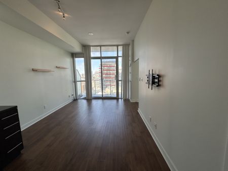 For Lease - 126 Simcoe Street Unit# 2206, Toronto, Ontario - Photo 2
