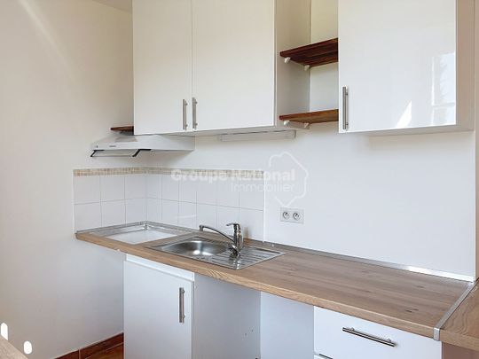 Appartement t2 en rez de jardin sur la commune de Berre L'étang, - Photo 1