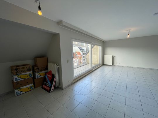 Mooi duplexappartement met drie slaapkamers en twee zongerichte terrassen. - Photo 1