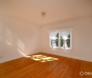 Large Family home in a prime location - Photo 5