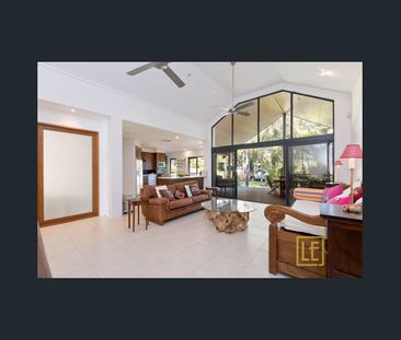 Tropical Furnished Haven - Photo 6