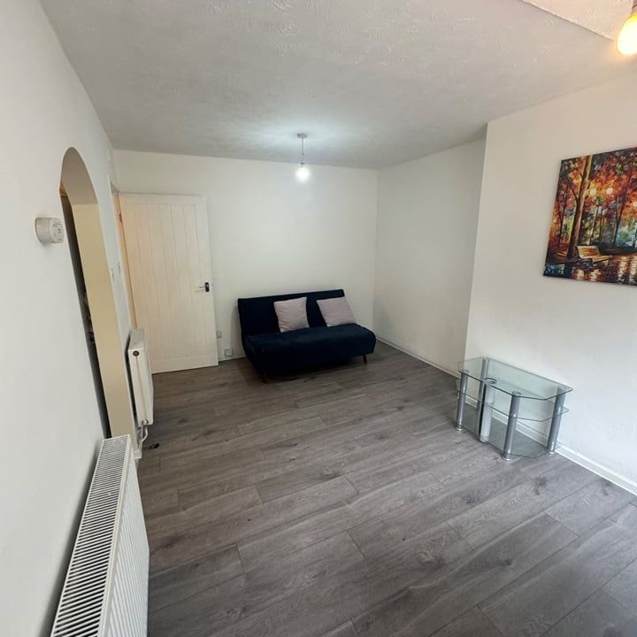 2 Bed Flat, Miranda Court, M5 - Photo 1