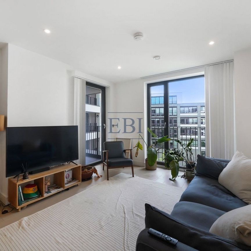 Rosewood Building, Shoreditch Exchange, Gorsuch Place, E2 8HU - Photo 1