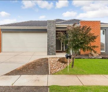 27 Maidenhair Drive, Wallan - Photo 5