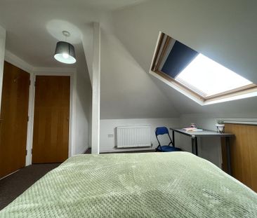 10 bedroom house share to rent - Photo 2