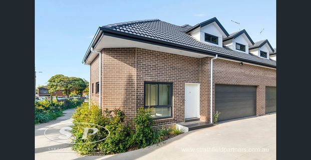 Large and impressive townhouse - Photo 1