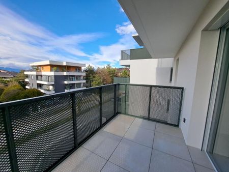 Location Appartement 2 pièces 44m² THONON LES BAINS 74200 - Photo 4
