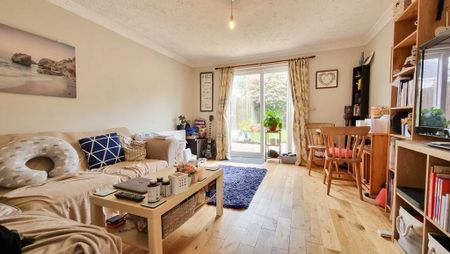 Grenadier Close, Abbeymead, Gloucester - Photo 2