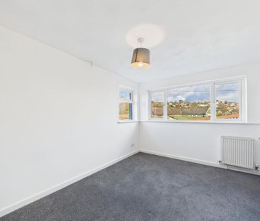 4 bedroom terraced house to rent - Photo 5