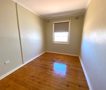 To register & apply for this property, please use this link: https:... - Photo 1