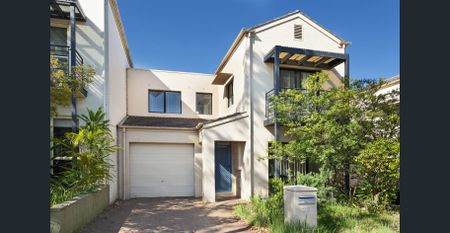 Conveniently Located Home Near Newington Public School - Photo 5