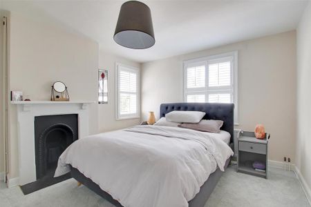 3 bedroom detached house to rent - Photo 5