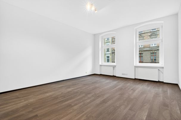 Duże mieszkanie w centrum! - Zdjęcie 1