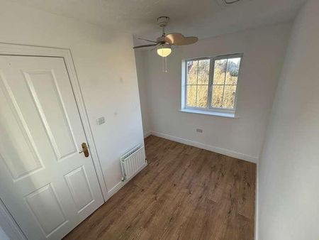 Avon Road, Halesowen, West Midlands, B63 - Photo 4