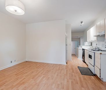 For Lease - 70 Macpherson Avenue Unit# Upper, Toronto, Ontario - Photo 4