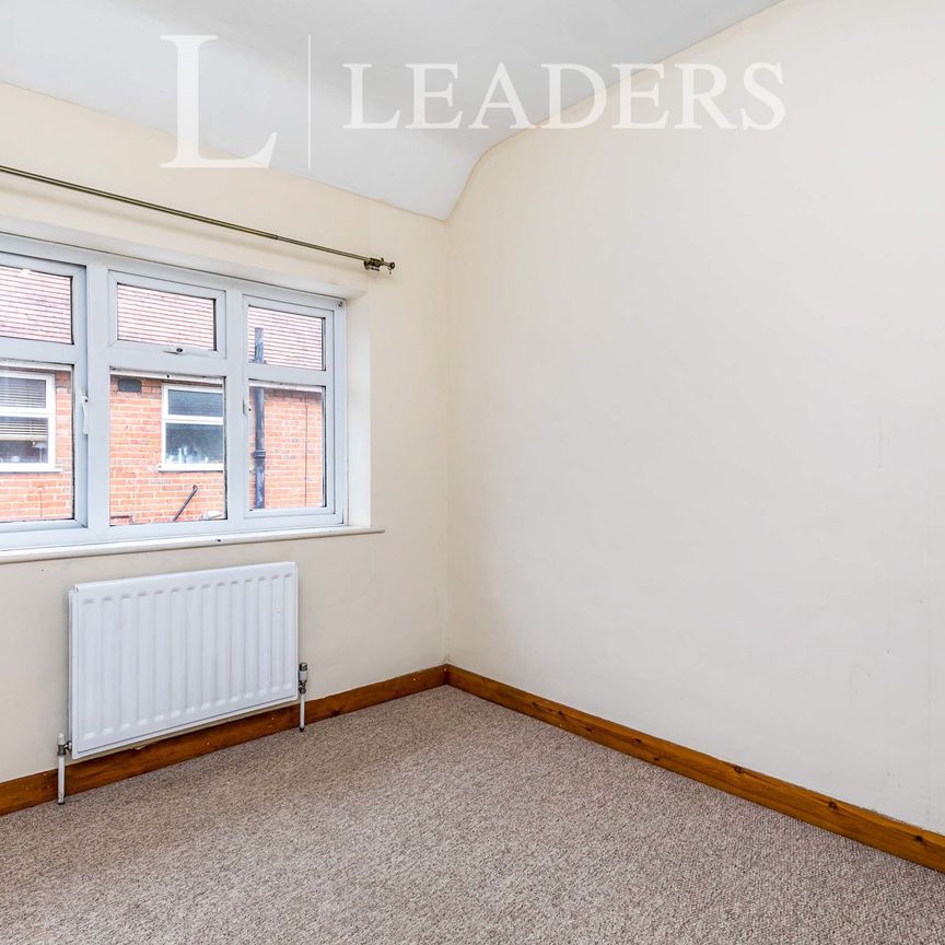 2 bedroom house to rent Baden Road, Guildford, GU2 - Photo 1