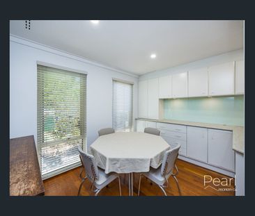 Well-Presented Home Close to Transport, Shops & Schools - Photo 5