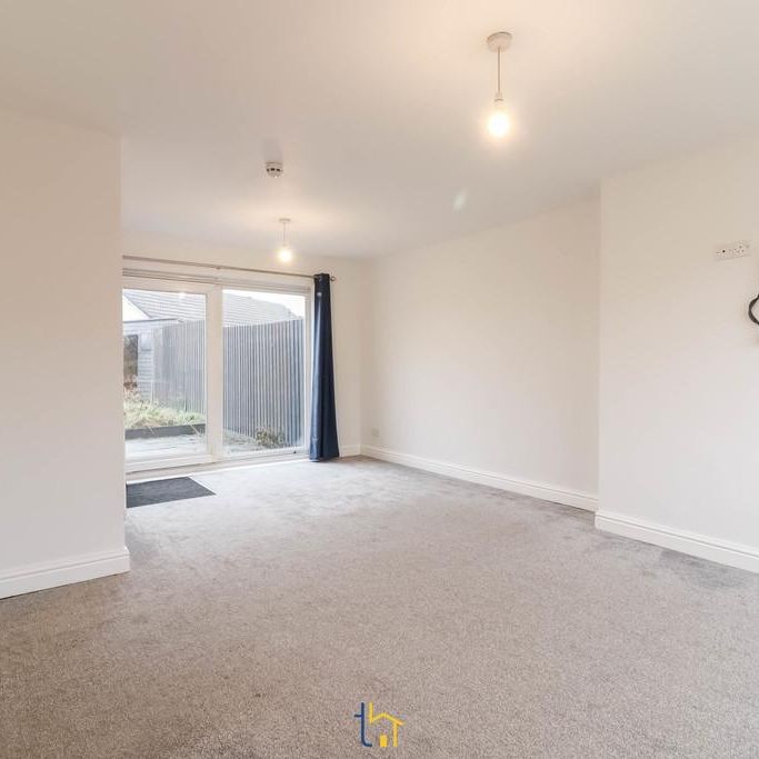 5 bedroom semi-detached house to rent - Photo 1