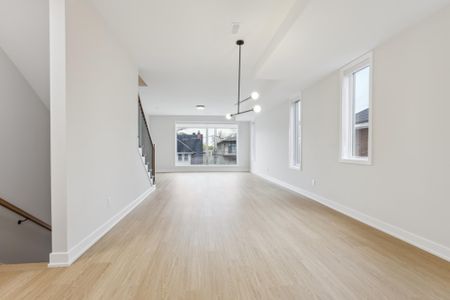 47 Grosvenor - Photo 2