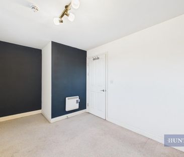 2 bedroom Flat To Let - Photo 6