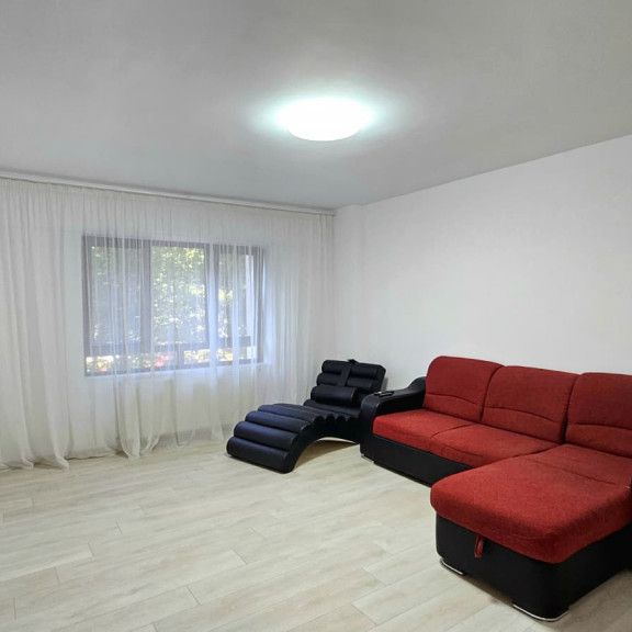 3 Camere Decomandat 3 Minute Metrou Pacii - Photo 1