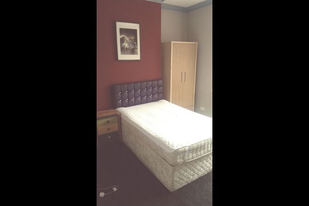 Room in a Shared House, Great Western Street, M14 - Photo 1