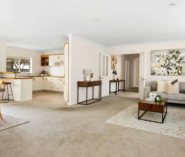 Three Bedroom Home in Cambridge - Photo 1