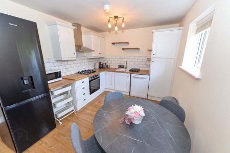 Apartment 1 4 Lewis Mews, Belfast, BT4 1FY - Photo 2