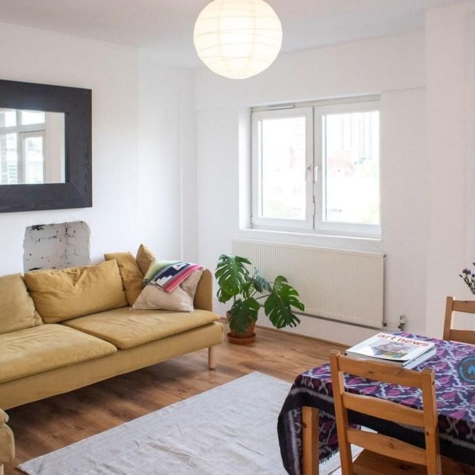 4 bedroom flat to rent - Photo 1
