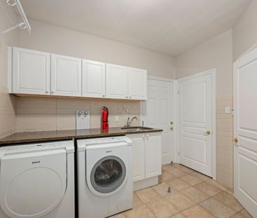 For Lease - 537 Crestwood Drive Unit# 1, London South, Ontario - Photo 2