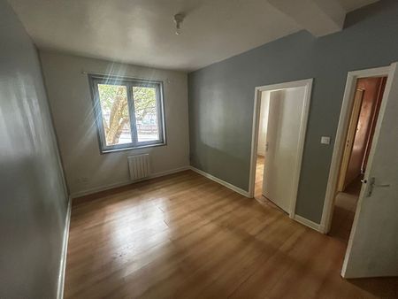 Location Appartement 4 pièces 90m² LILLE 59000 - Photo 5