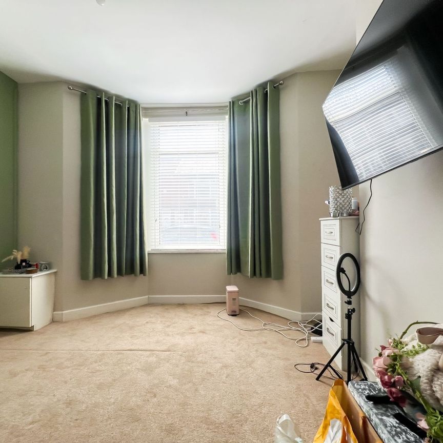 1 Bedroom - Photo 1