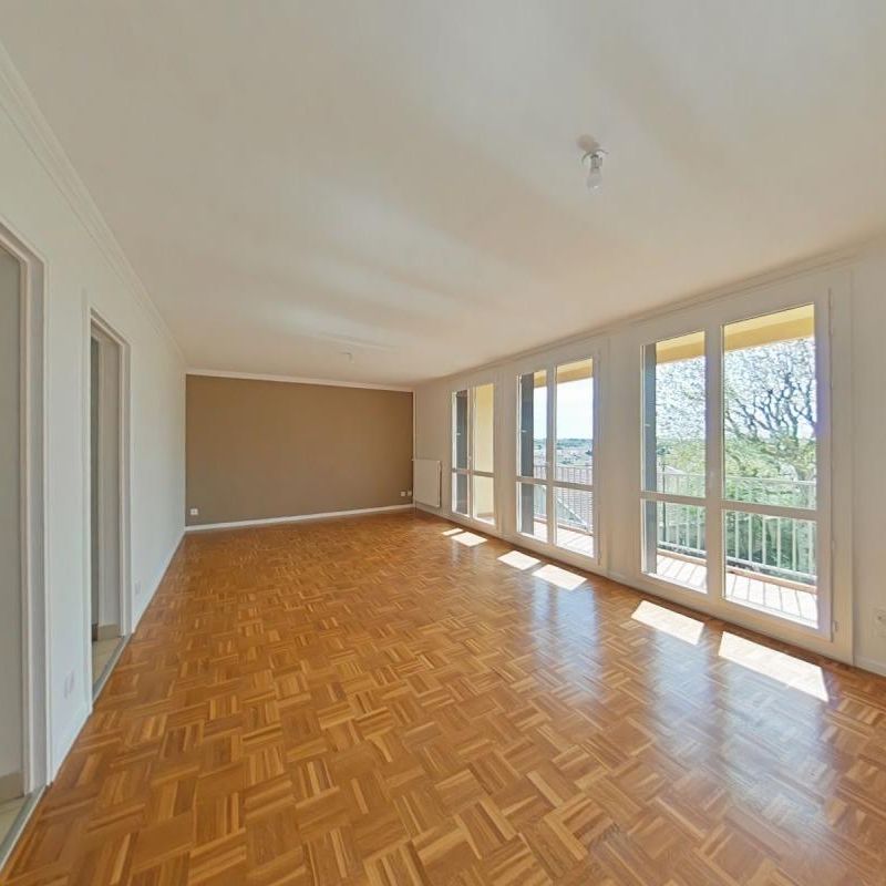 Location Appartement 4 pièces 93m² ROMANS SUR ISERE 26100 - Photo 1