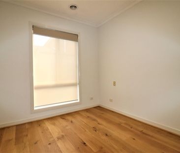 Easy Living! - Photo 4