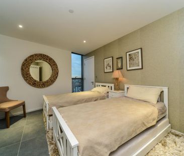 3 bedroom penthouse to rent - Photo 6