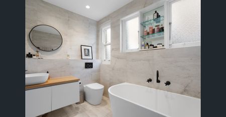 3/3 Pine Hill Ave, Double Bay, NSW 2028 - Photo 2