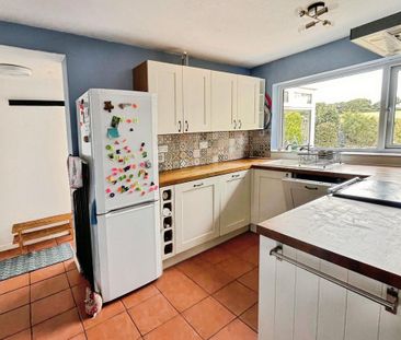2 bedroom bungalow to rent - Photo 3