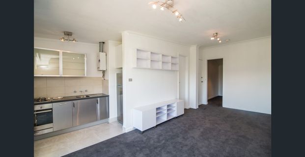 Elevated Living with Iconic Views - Photo 1