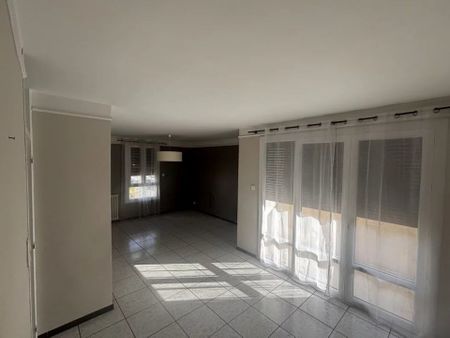Location Appartement 3 pièces 70 m2 à Perpignan - Photo 2