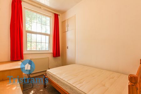 6 bed Flat for Rent - Photo 3
