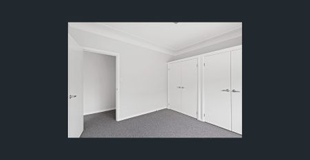 Two bedroom unit in a great location - Photo 3