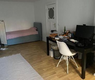 Einliegerwohnung Tiefparterre mit eigenem Eingang Bad und Küche - Foto 1