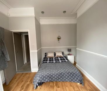 Unit 1, 11A Wellington Park Avenue, Belfast, BT9 6DT - Photo 2