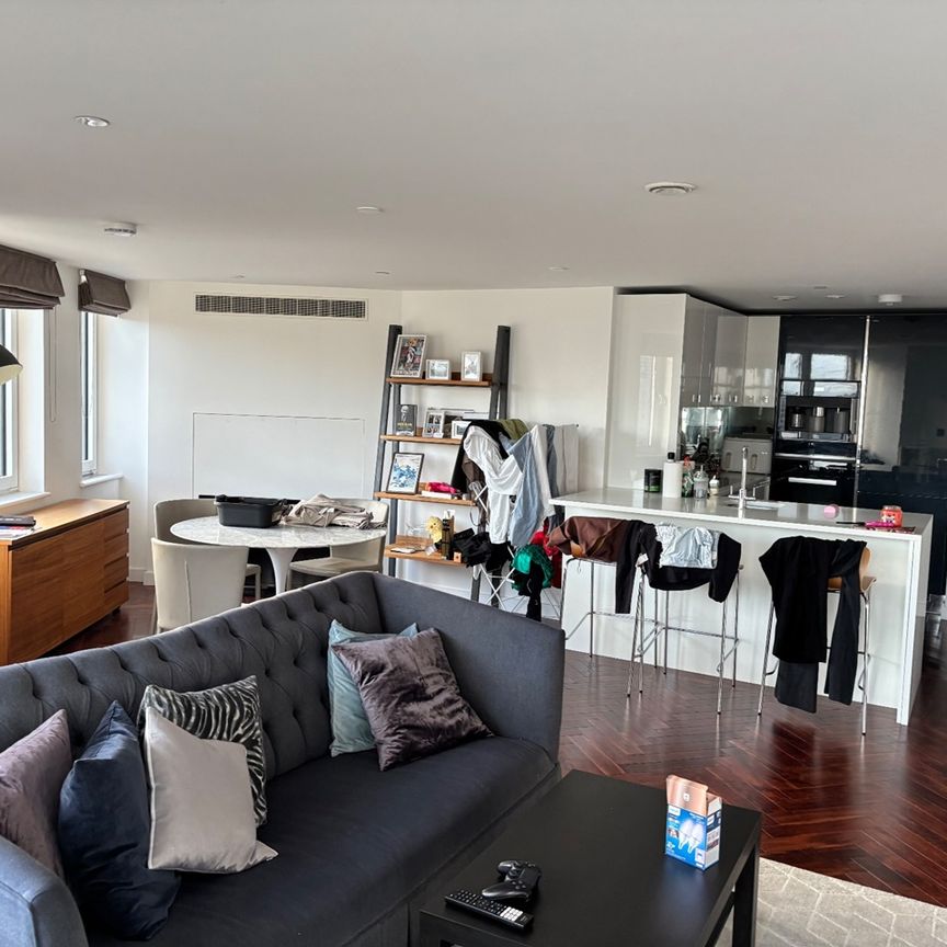 Room in a Shared Flat, Hackney, EC1V - Photo 1